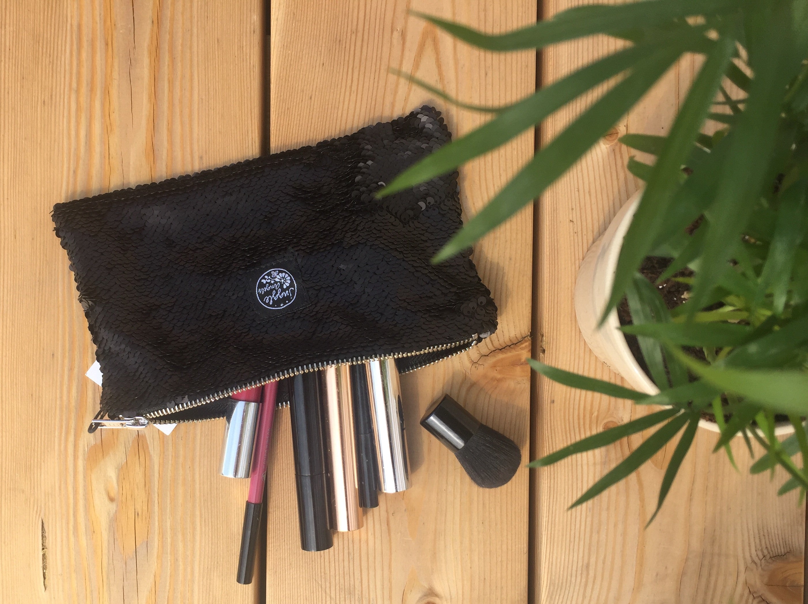 Black Sequins Pocket